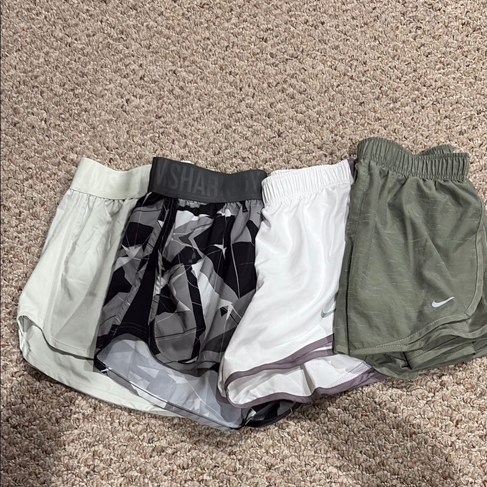 Nike Women's Shorts Set - White, Black, Gray, Green